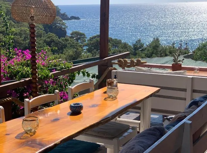 Hotel Large With Sea View In Kabak Bay, Oeluedeniz *